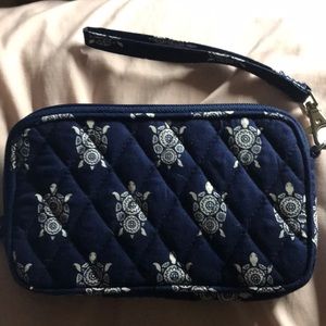 vera bradley tech case - sea turtles